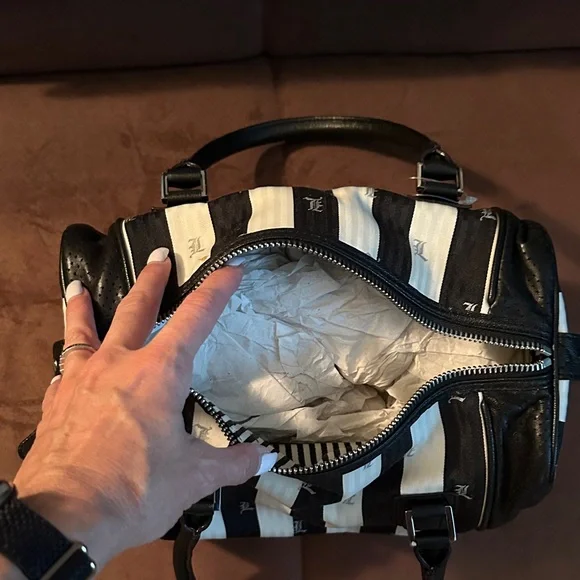 Black and White Striped LAMB Bag - Picture 4 of 4